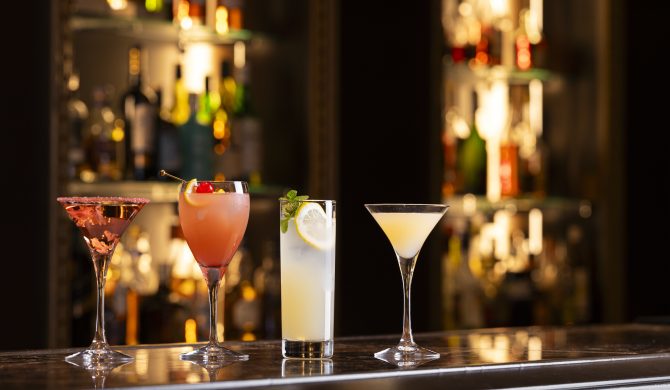 花咲く季節、香りを纏うカクテルフェア